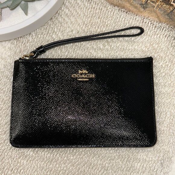 Coach Small Black Crossgrain Leather Gold Tone LogoโZip Wristlet Wallet - Picture 1 of 10